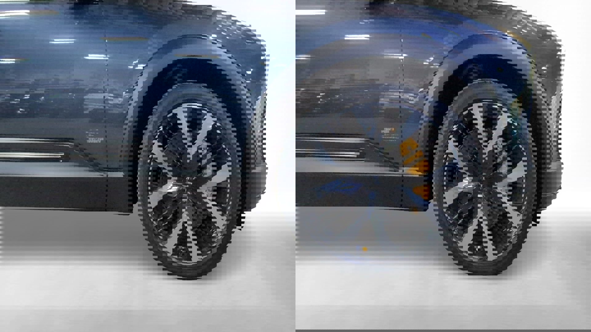 Used 2025 Polestar Polestar 3 image 22