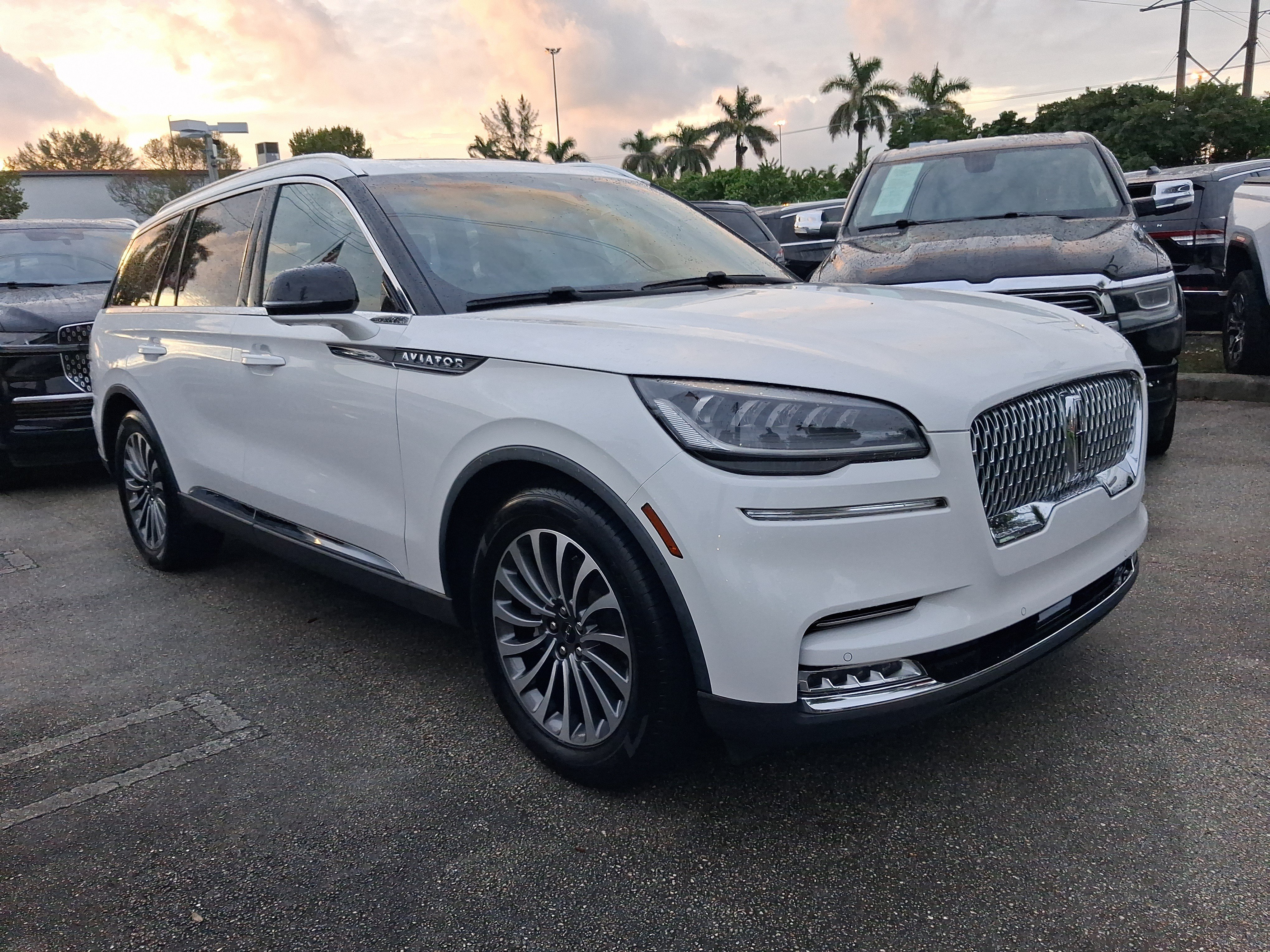 Certified 2021 Lincoln Aviator Reserve w/ Elements Package Plus RWD image 22