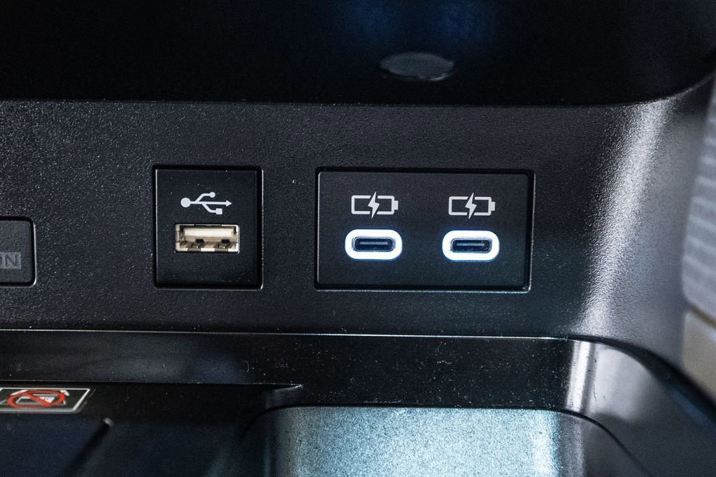 Certified 2025 Toyota Camry SE image 20