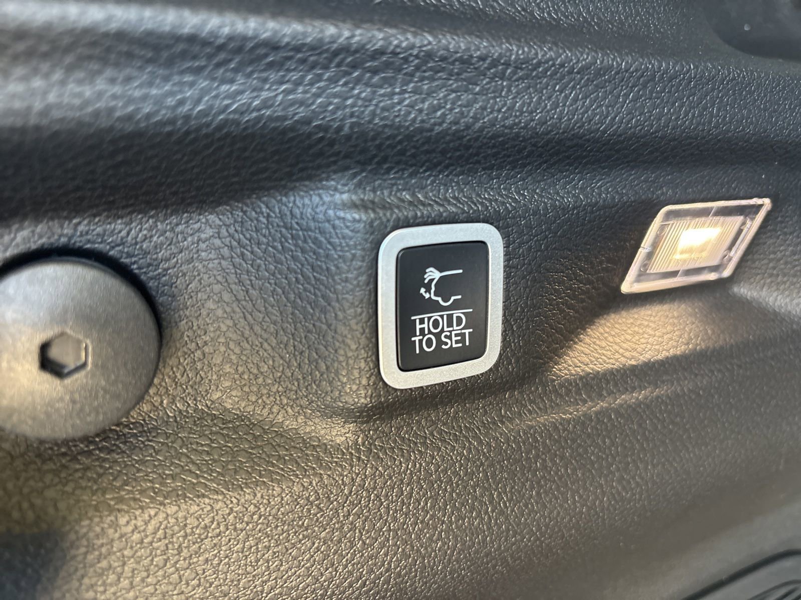 New 2026 Jeep Grand Cherokee L Limited w/ Limited Altitude Package image 19