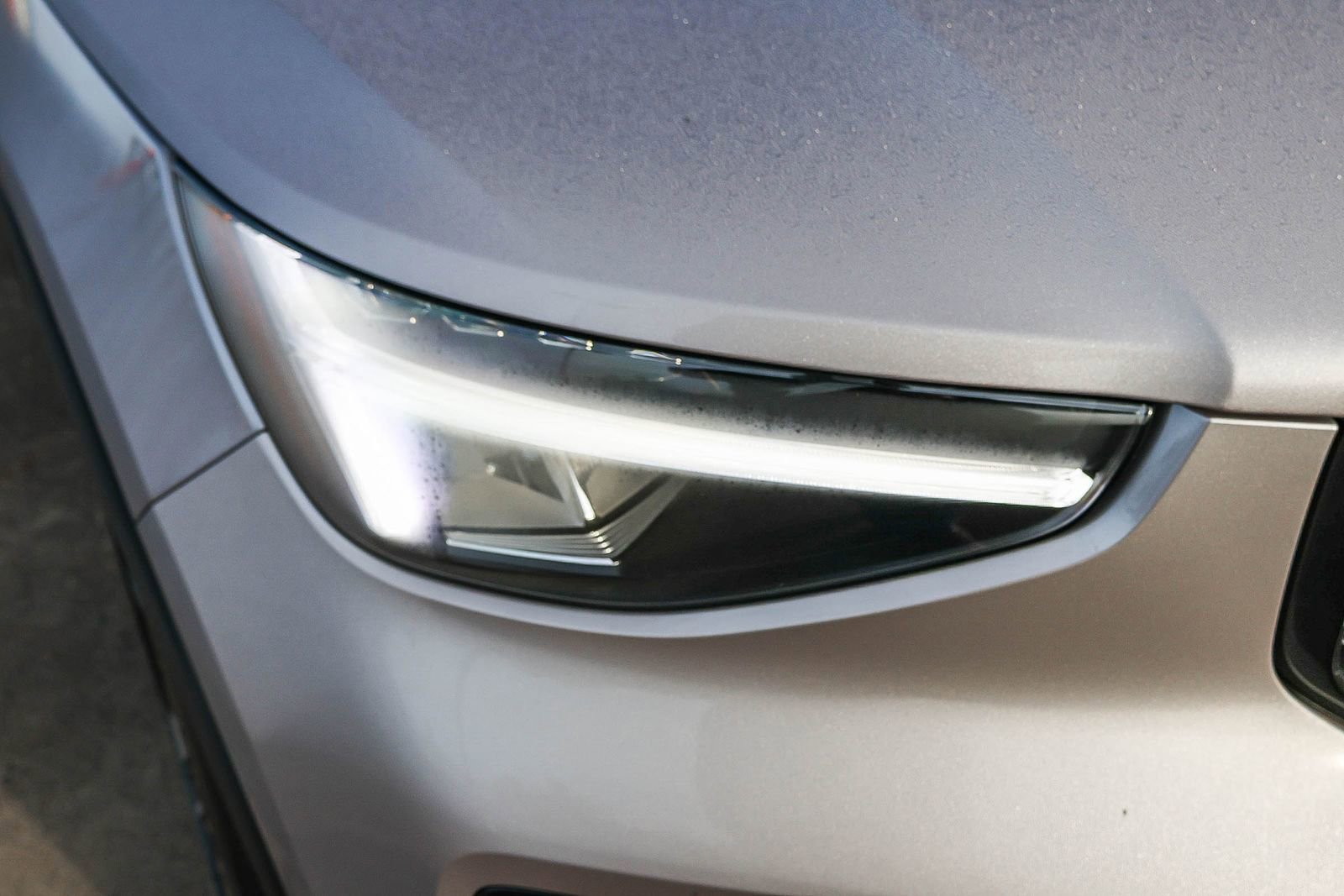 New 2026 Volvo XC40 B4 Plus w/ Climate Package image 14