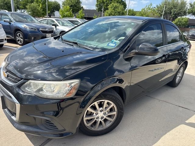 Used 2017 Chevrolet Sonic LT image 6