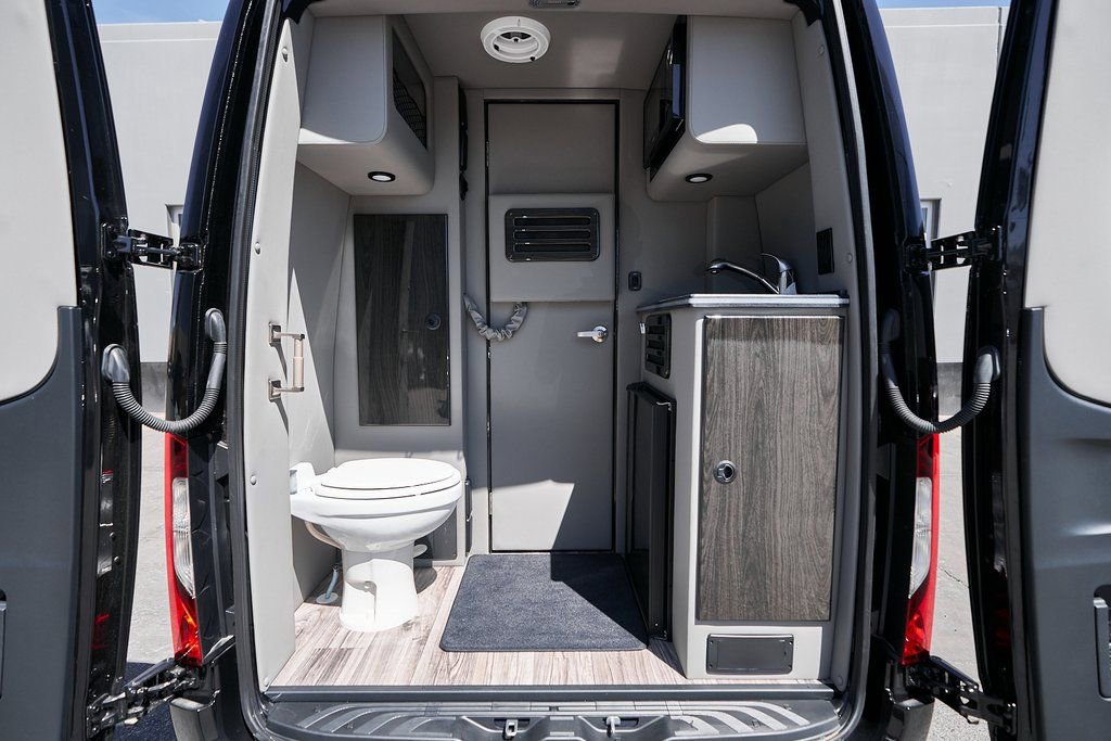 Used 2024 Mercedes-Benz Sprinter 3500 w/ Parking Package image 15