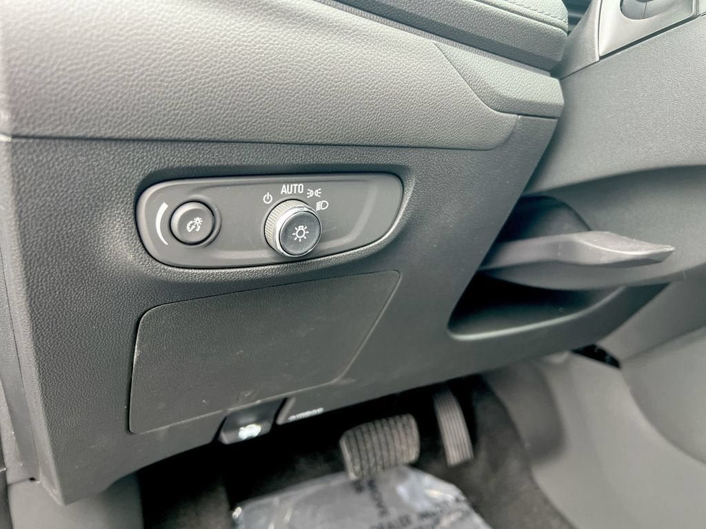 New 2026 Buick Encore GX Sport Touring w/ Advanced Technology Package AWD/4WD image 16