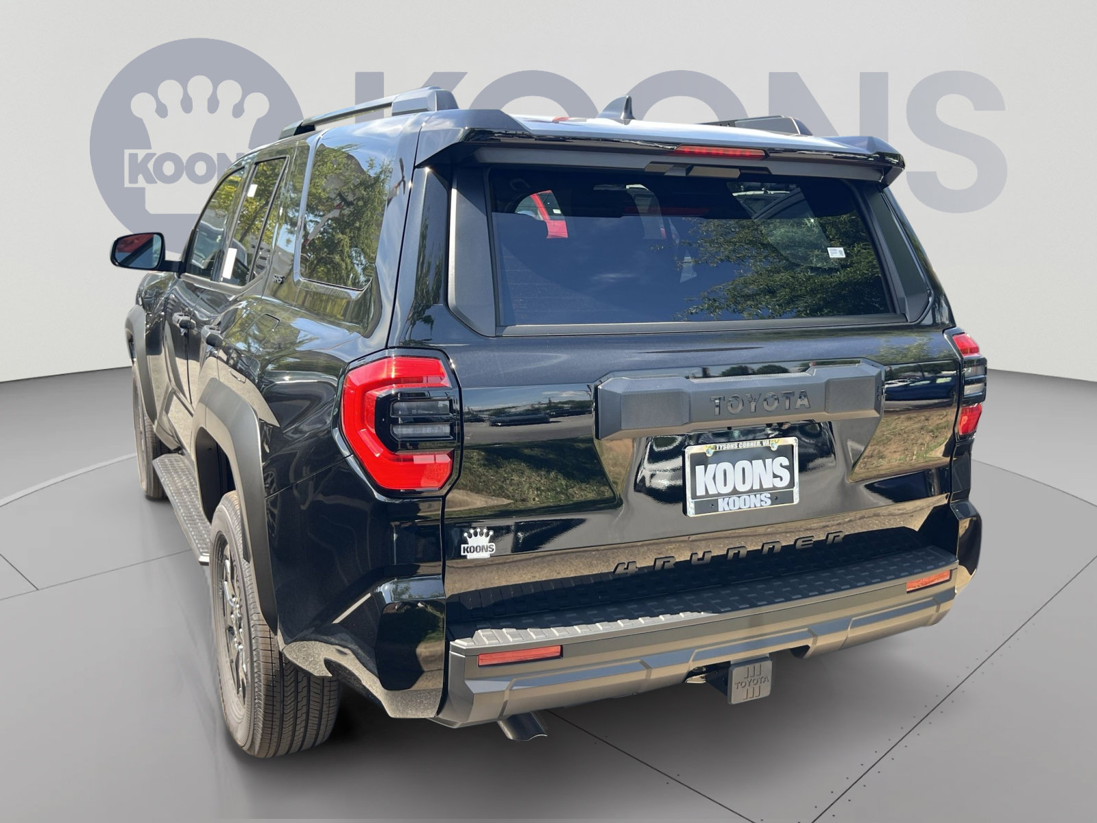 New 2026 Toyota 4Runner SR5 AWD/4WD image 2