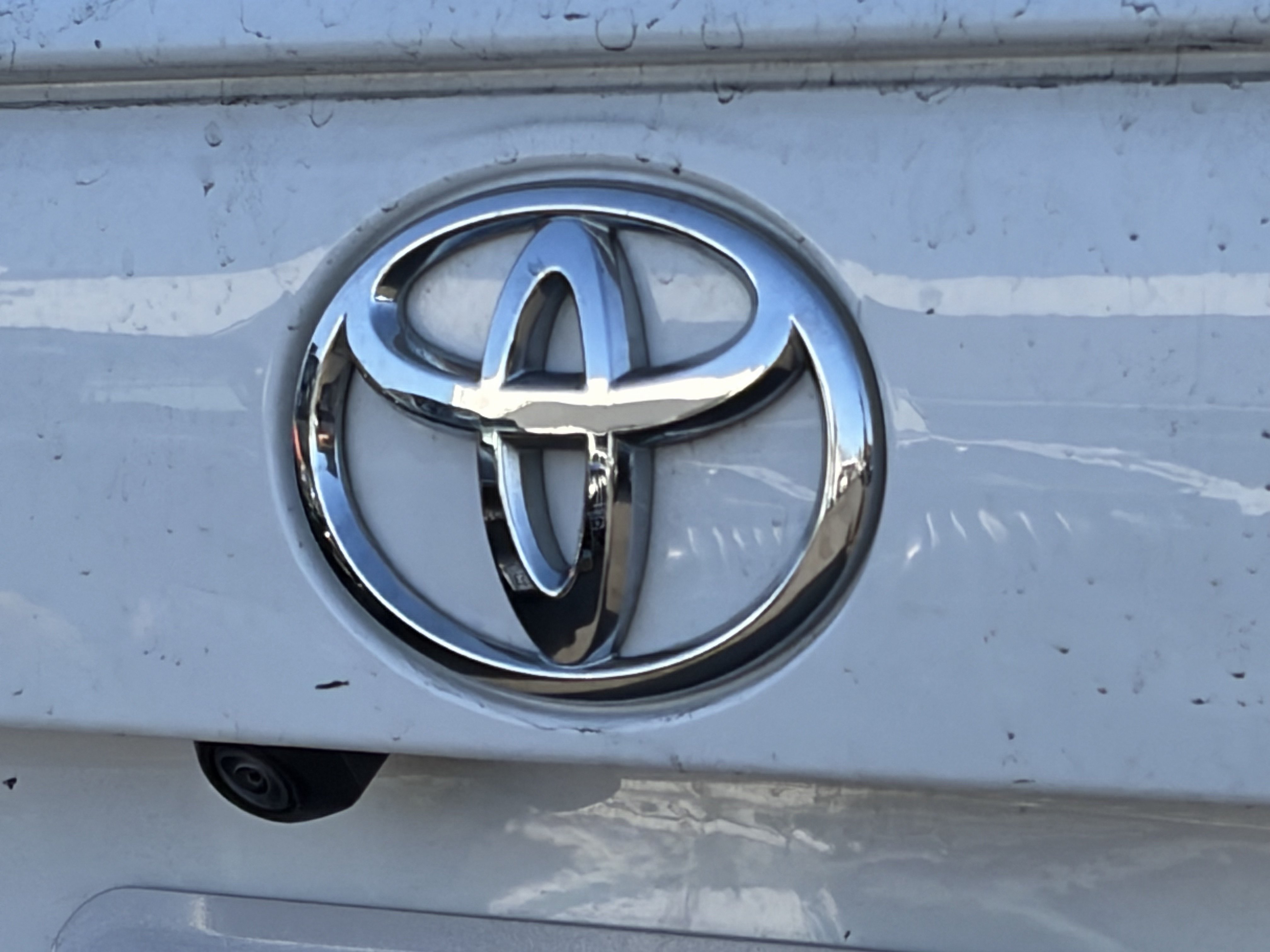 Used 2024 Toyota RAV4 Adventure AWD/4WD image 4
