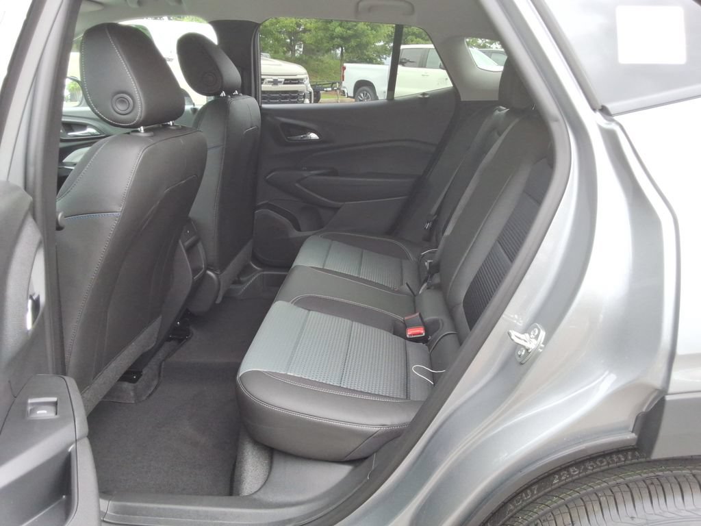 New 2026 Chevrolet Trax LT w/ Driver Confidence Package FWD image 16