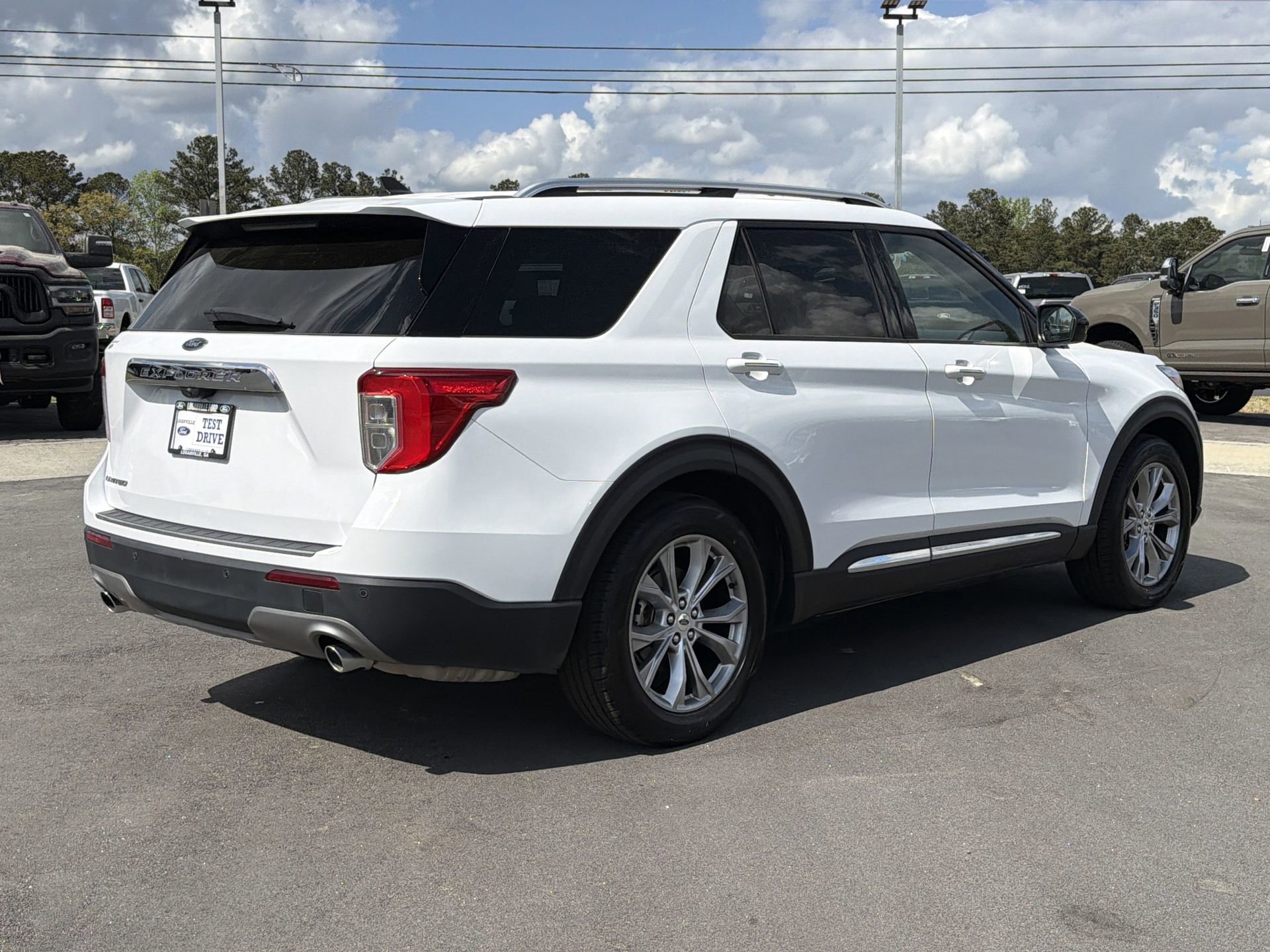 Certified 2023 Ford Explorer Limited image 27