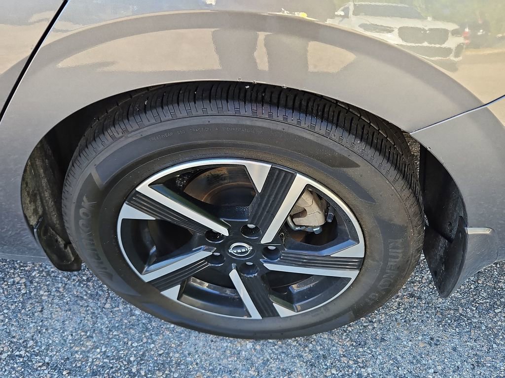 Used 2024 Nissan Sentra SV w/ Lighting Package image 5