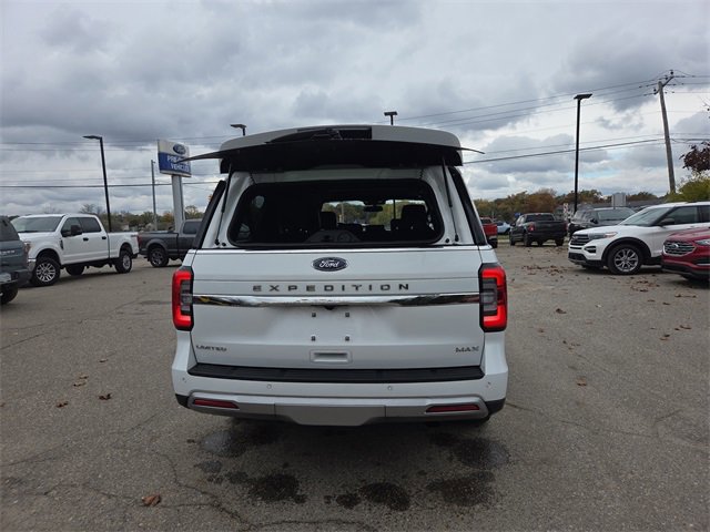 Certified 2022 Ford Expedition Max Limited image 9