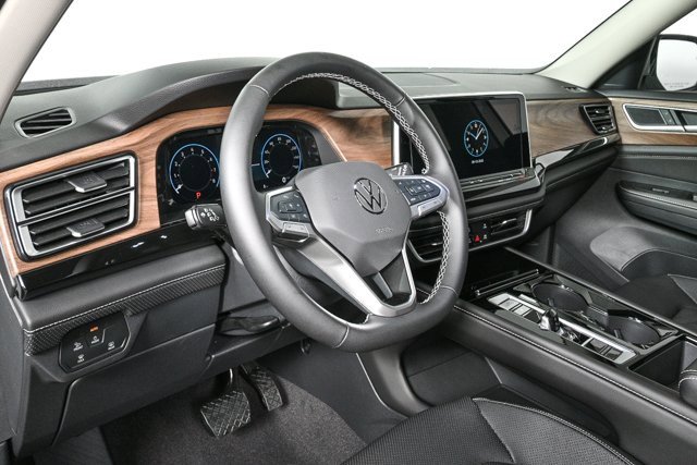 New 2026 Volkswagen Atlas SE image 4