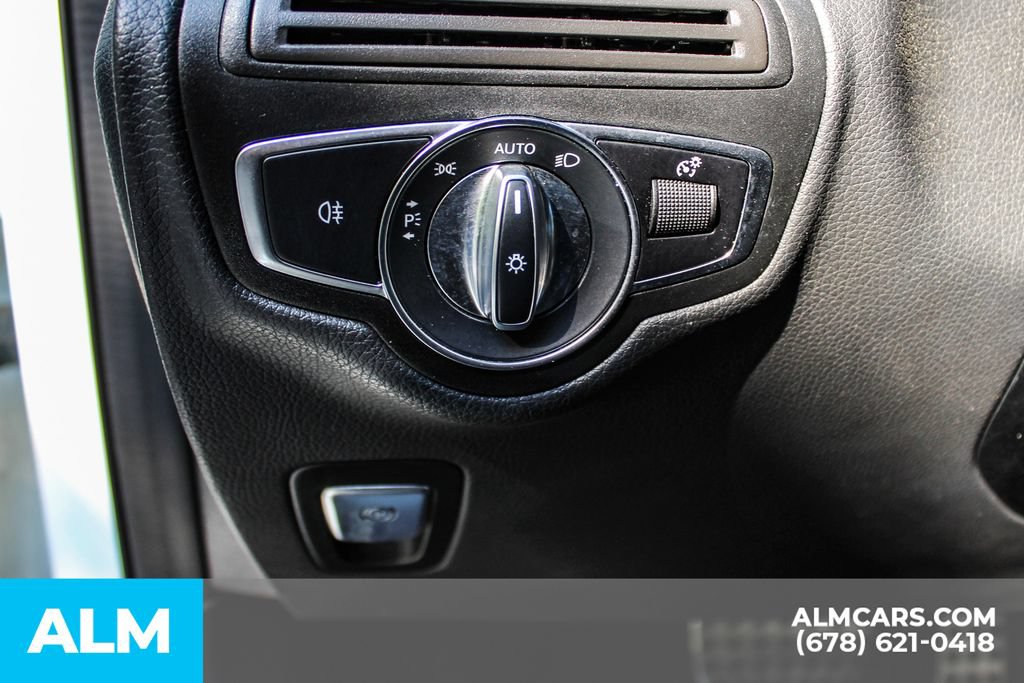 Used 2021 Mercedes-Benz GLC 300 4MATIC Coupe image 28