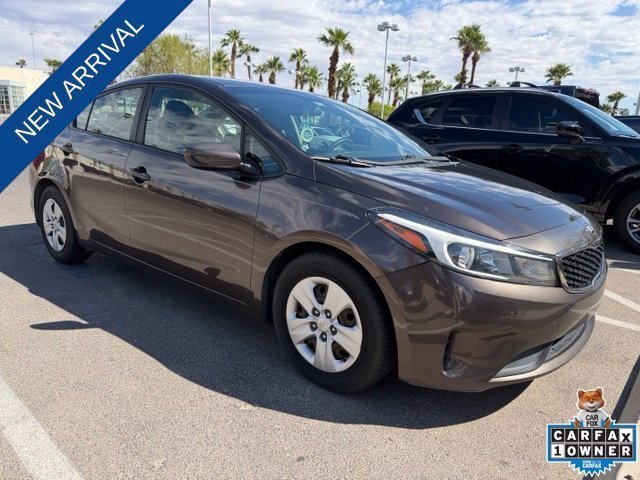 Used 2017 Kia Forte LX FWD image 2