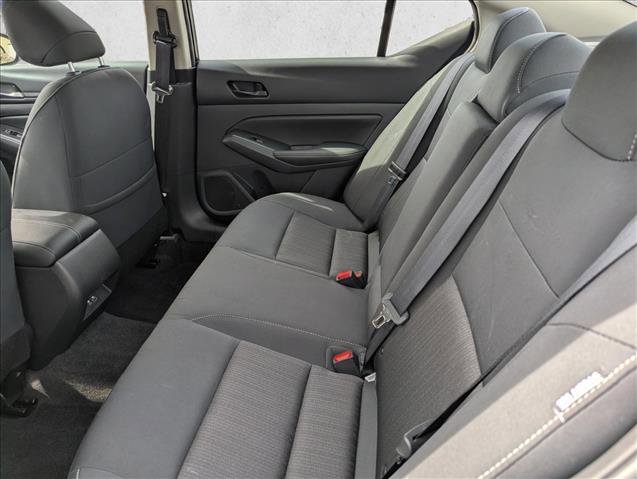 Used 2025 Nissan Altima 2.5 SV image 23