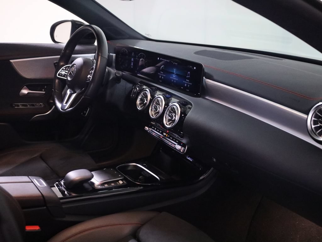 Used 2023 Mercedes-Benz CLA 250 4MATIC image 49