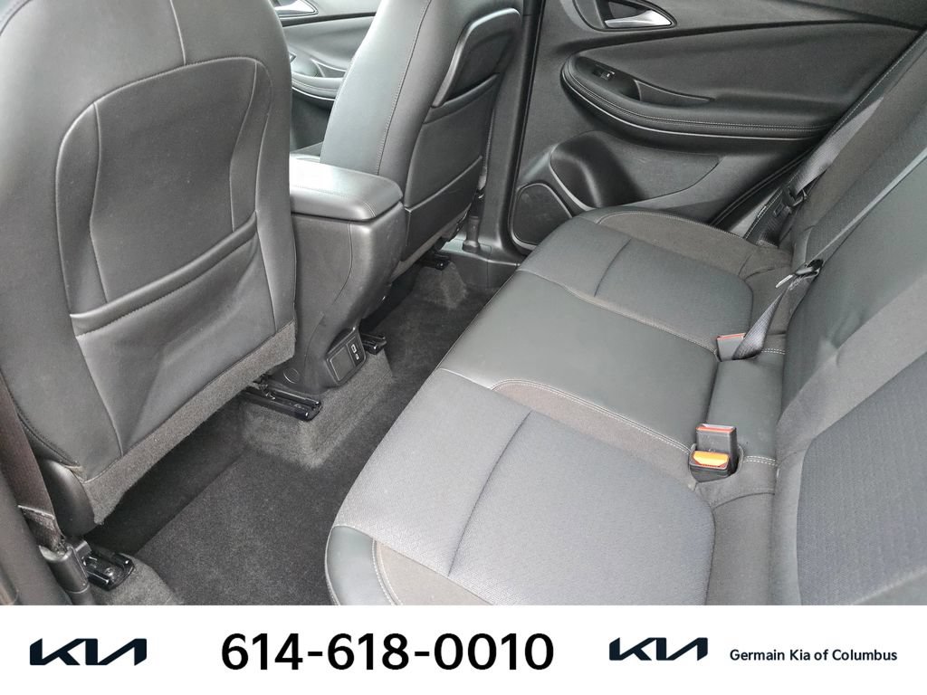 Used 2021 Buick Encore GX Preferred w/ Sport Touring Package FWD image 19