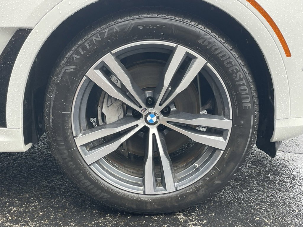 Used 2025 BMW X7 xDrive40i w/ M Sport Package image 11