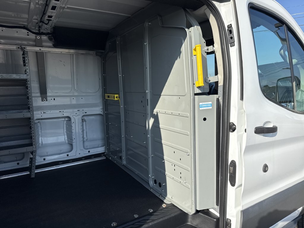 Used 2018 Ford Transit 250 148 Low Roof RWD image 29