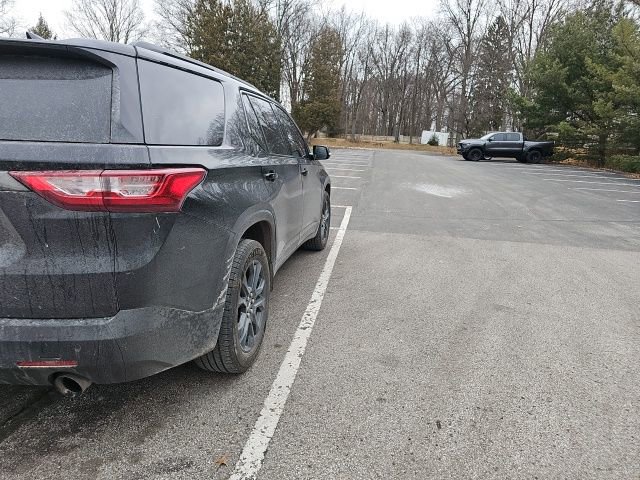 Used 2019 Chevrolet Traverse RS image 3