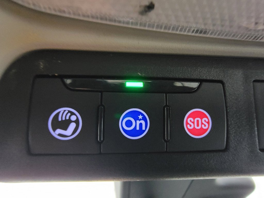 Used 2022 Buick Encore GX Select w/ Sport Touring Package FWD image 29