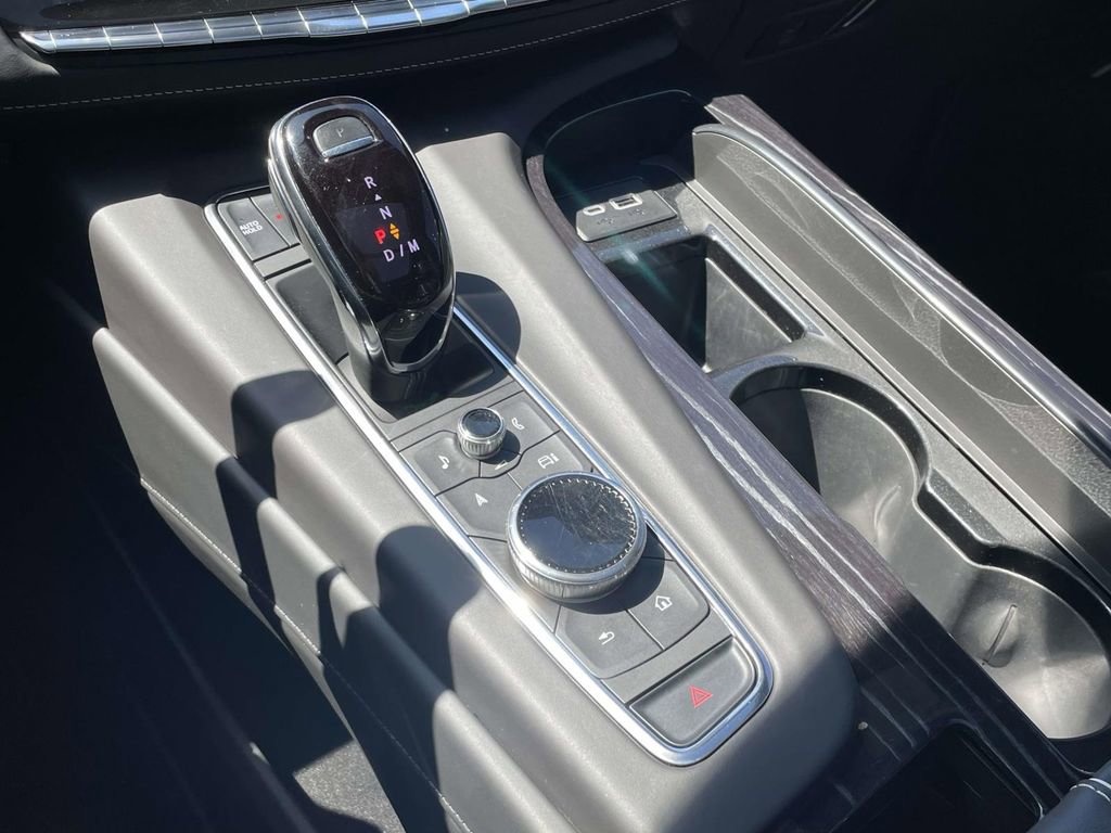 Used 2023 Cadillac Escalade ESV V w/ LPO, ONYX Package AWD/4WD image 25