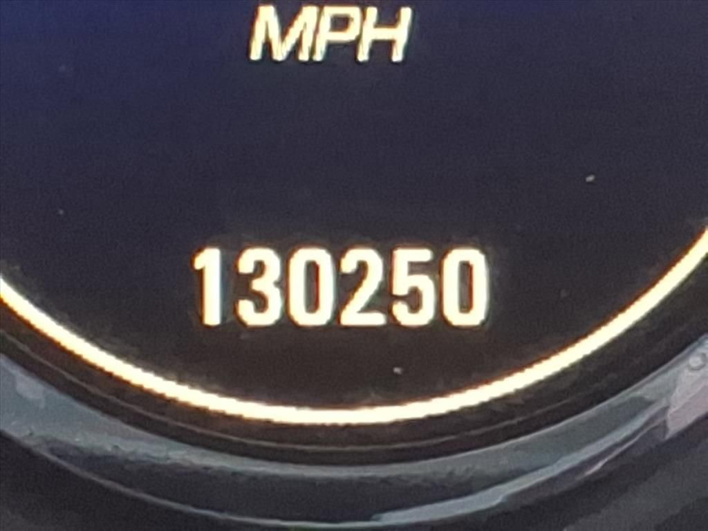 Used 2011 Cadillac SRX Premium image 21