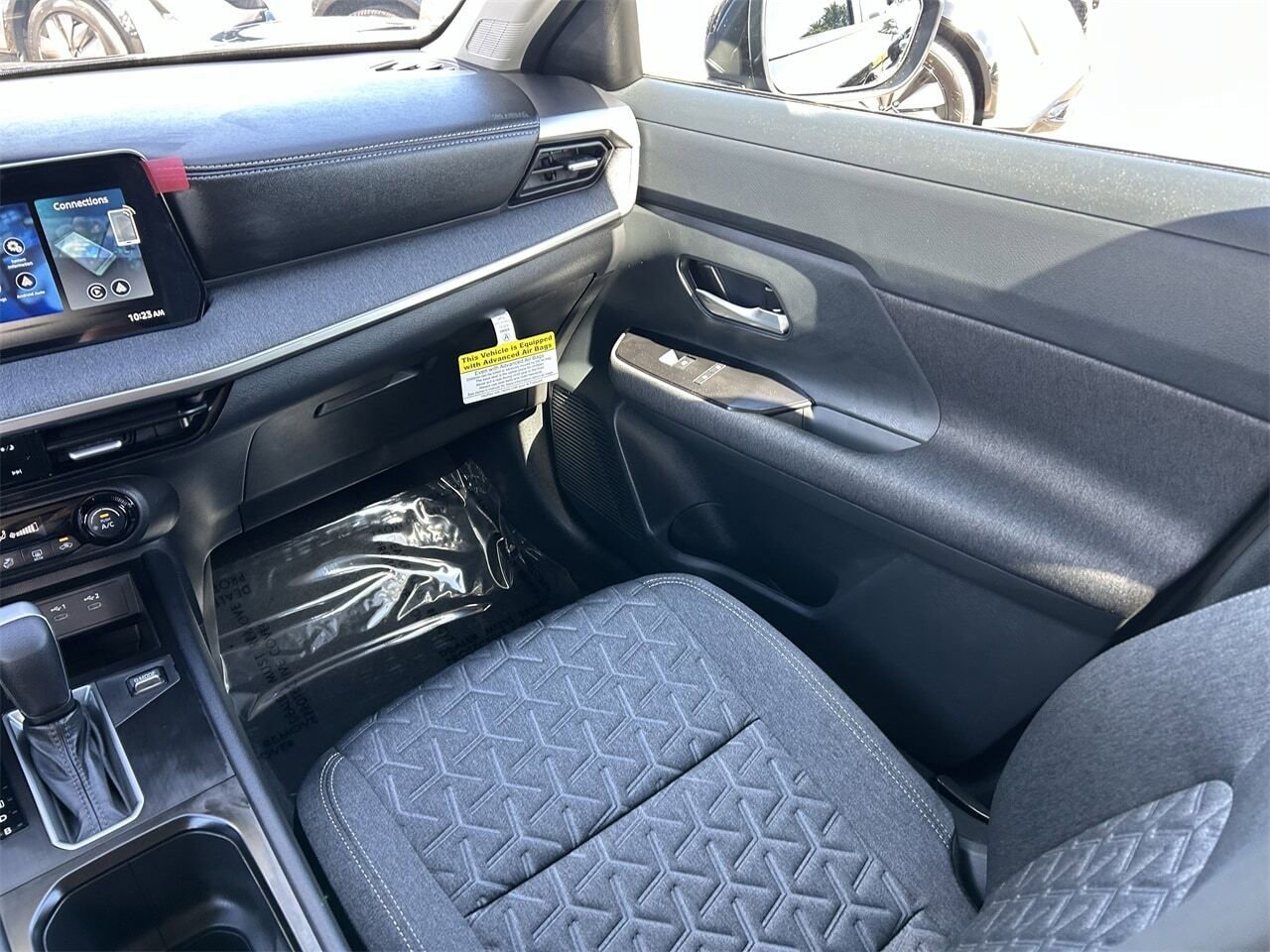 New 2026 Nissan Kicks SV FWD image 18