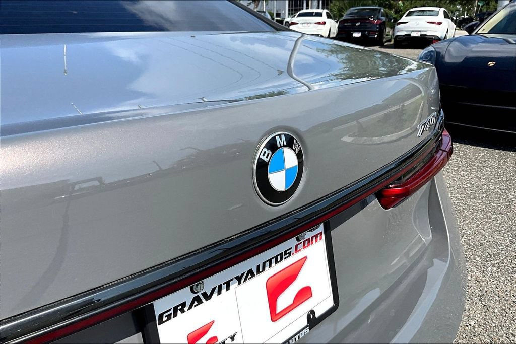 Used 2020 BMW 740i w/ M Sport Package RWD image 24