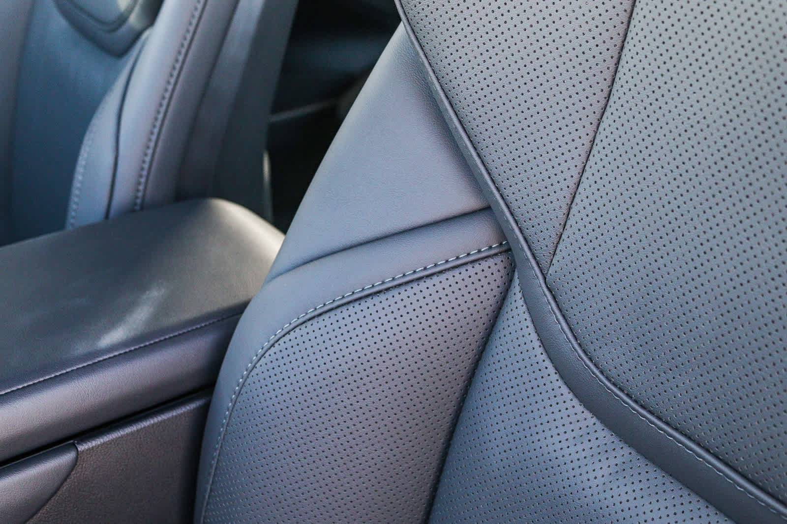 New 2026 Lexus ES 350e w/ Convenience Package FWD image 28