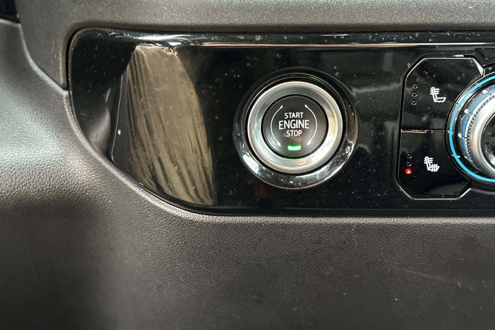 Used 2024 GMC Sierra 1500 SLT image 21