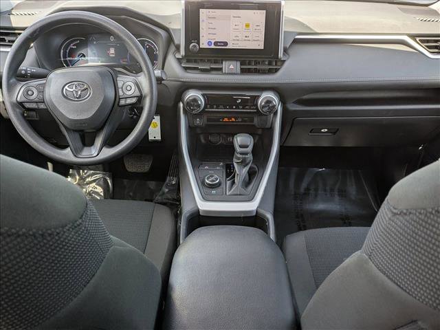 Used 2025 Toyota RAV4 LE AWD/4WD image 17