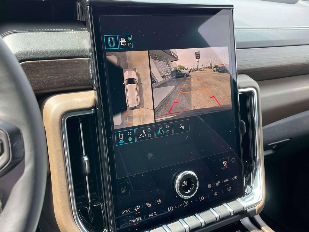 New 2026 GMC Yukon Denali Ultimate AWD/4WD image 32