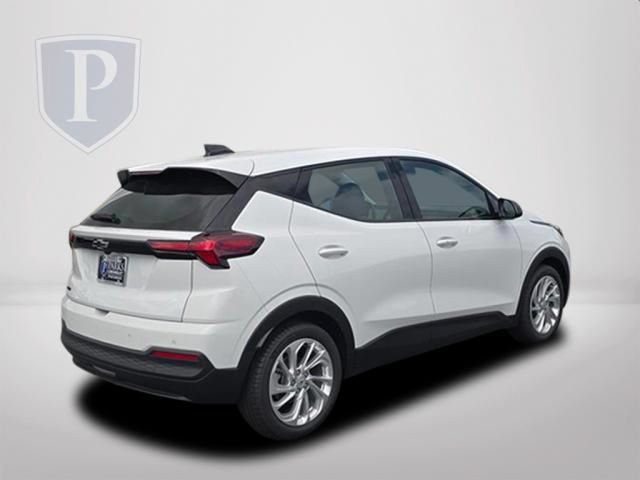New 2027 Chevrolet Bolt LT FWD image 5
