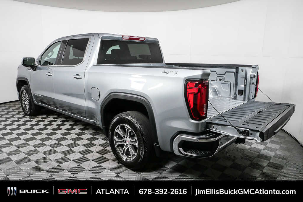 Used 2025 GMC Sierra 1500 SLT AWD/4WD image 29