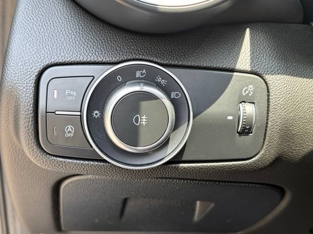 Used 2023 Alfa Romeo Giulia Veloce AWD/4WD image 34