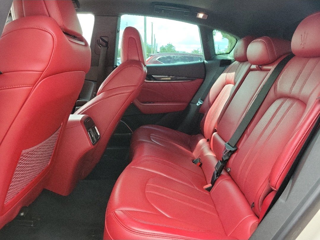 Used 2019 Maserati Levante GranSport AWD/4WD image 17