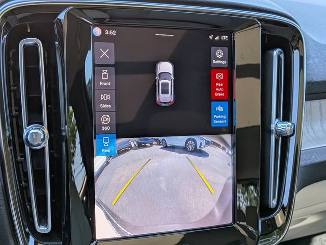 Certified 2023 Volvo XC40 B5 Plus w/ Driver Assist Package image 28