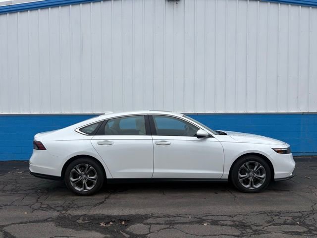 Used 2024 Honda Accord EX image 1