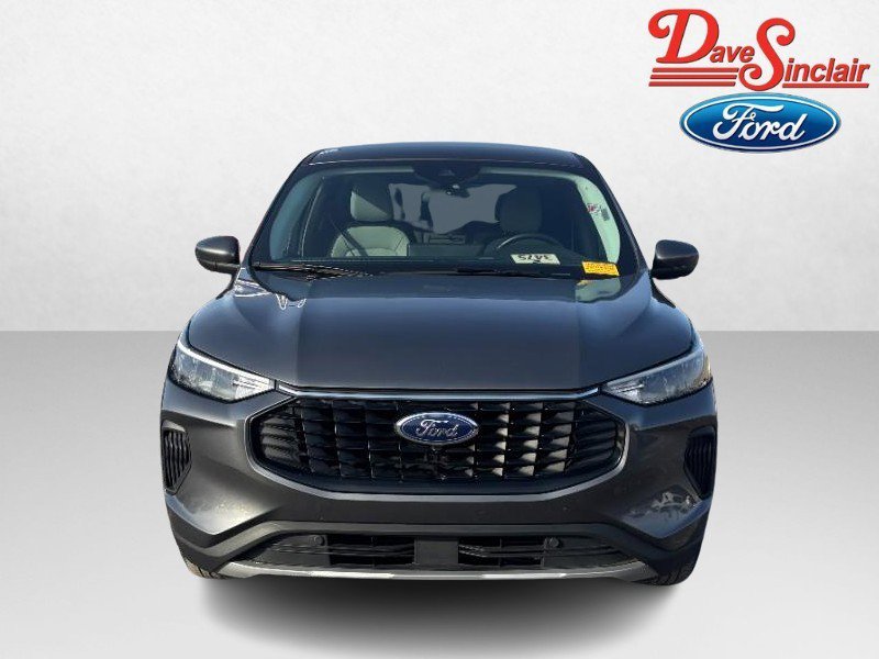 Used 2023 Ford Escape Active w/ Tech Pack #2 AWD/4WD image 2