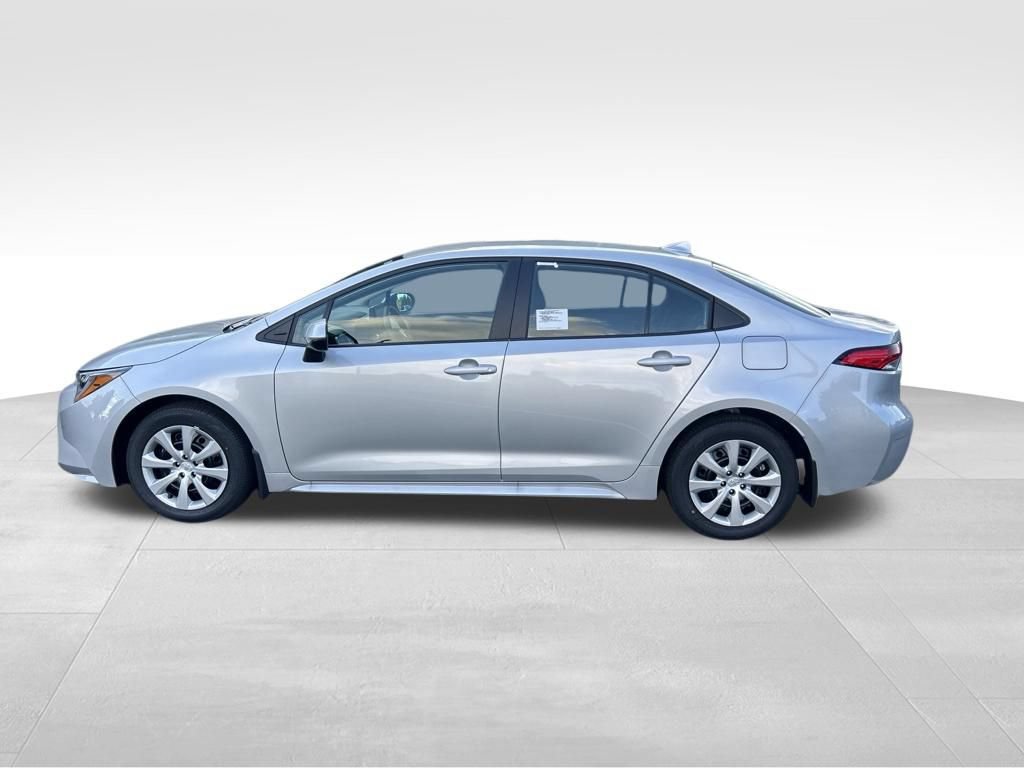New 2026 Toyota Corolla LE FWD image 2