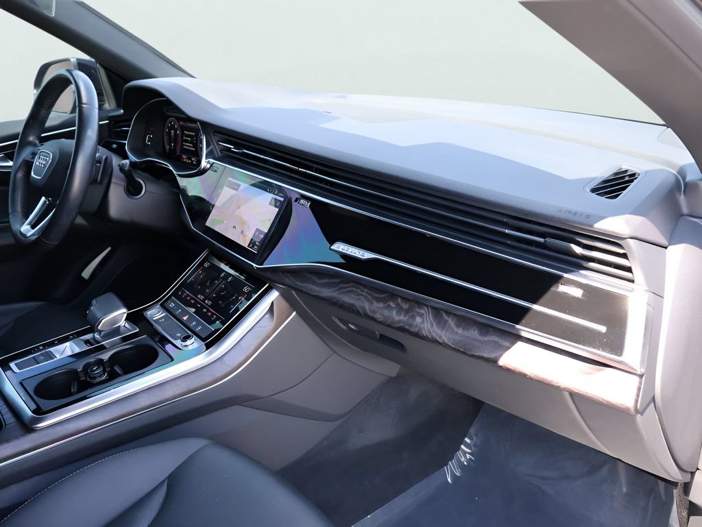Used 2020 Audi Q8 Premium Plus w/ Premium Plus Package AWD/4WD image 12