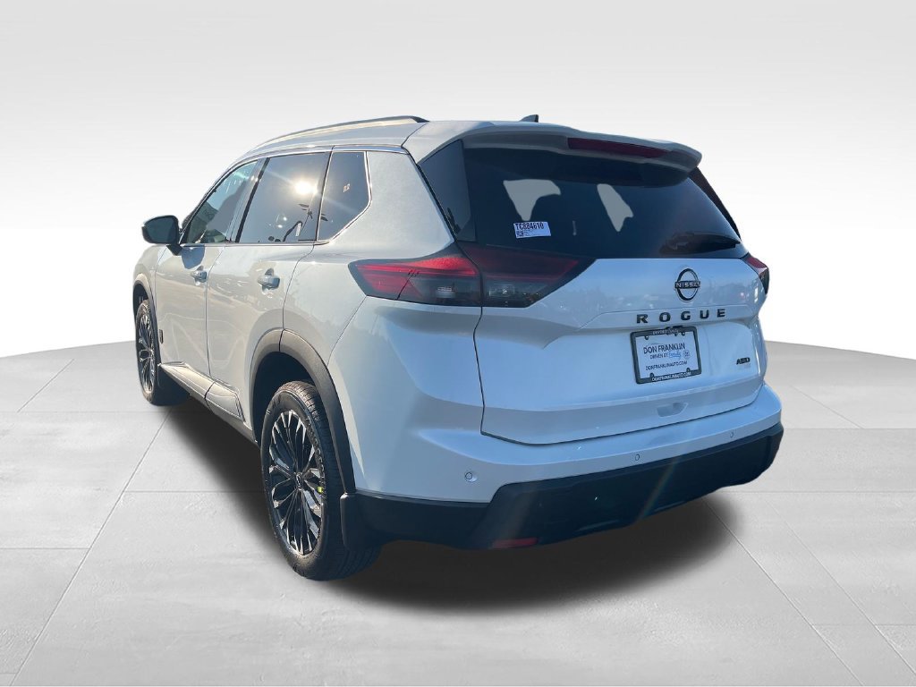 New 2026 Nissan Rogue Dark Armor AWD/4WD image 3