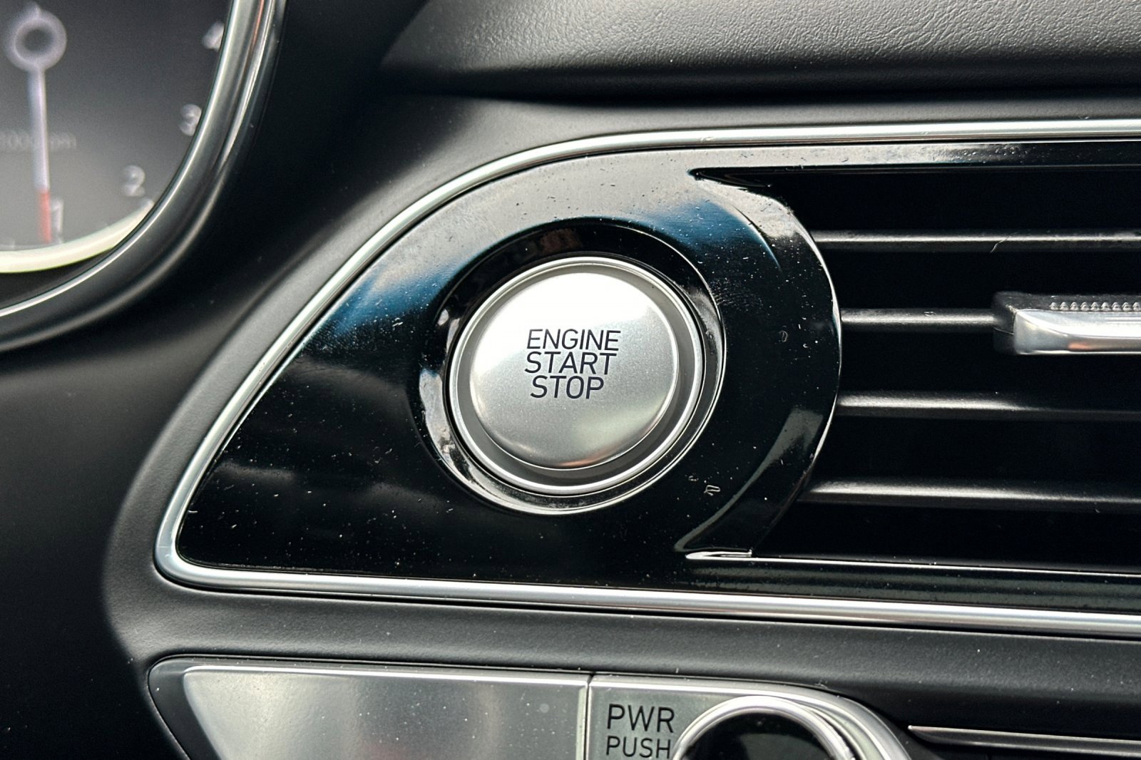 Used 2023 Genesis G70 2.0T w/ Sport Prestige Package image 22