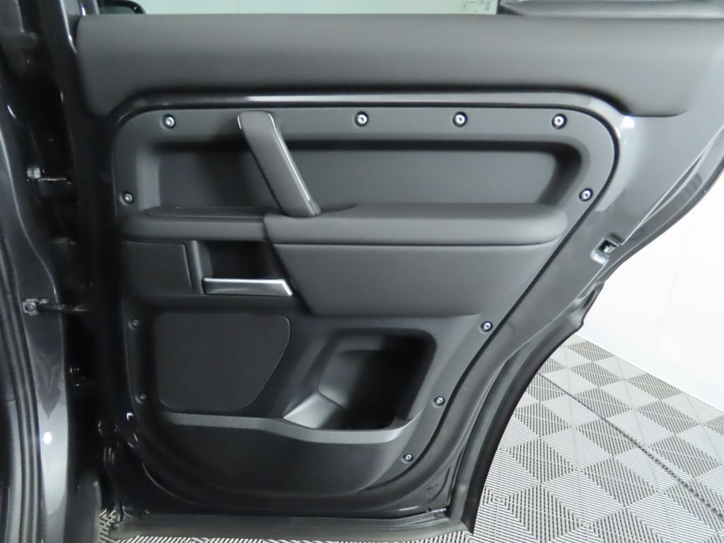 Used 2025 Land Rover Defender 110 S AWD/4WD image 29