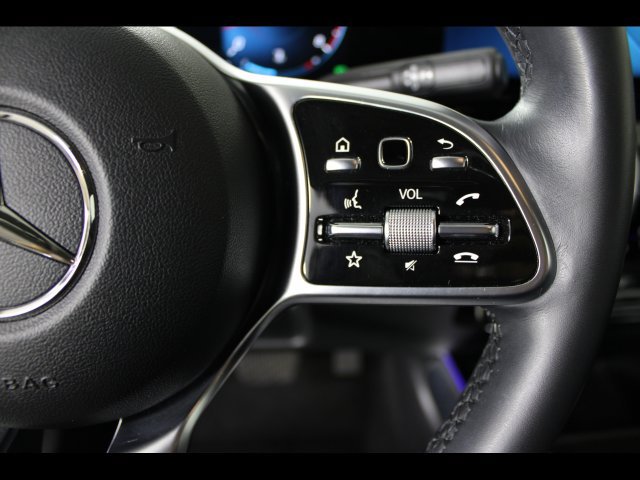 Used 2023 Mercedes-Benz GLA 250 4MATIC image 23