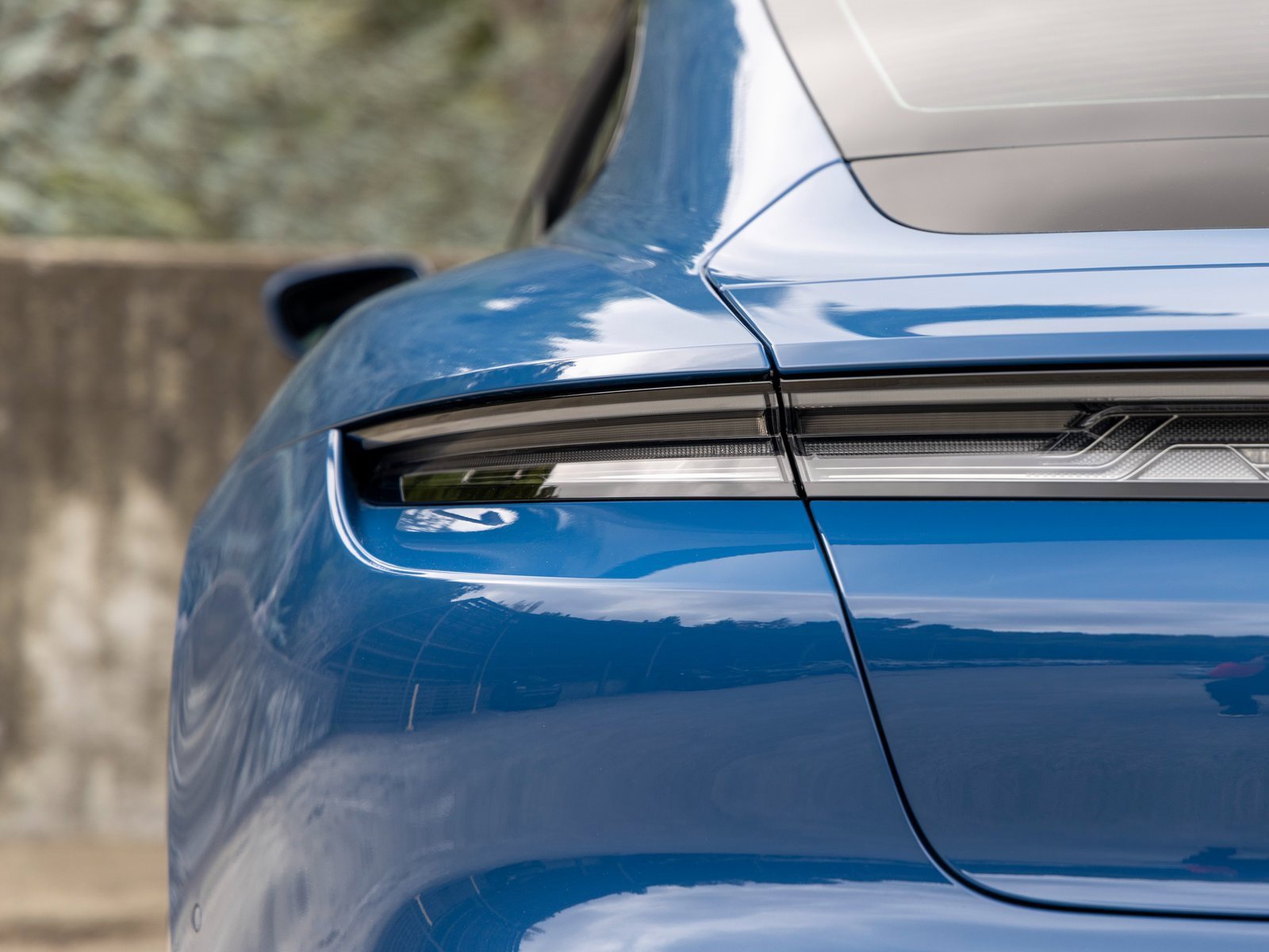 New 2025 Porsche Taycan 4S image 18