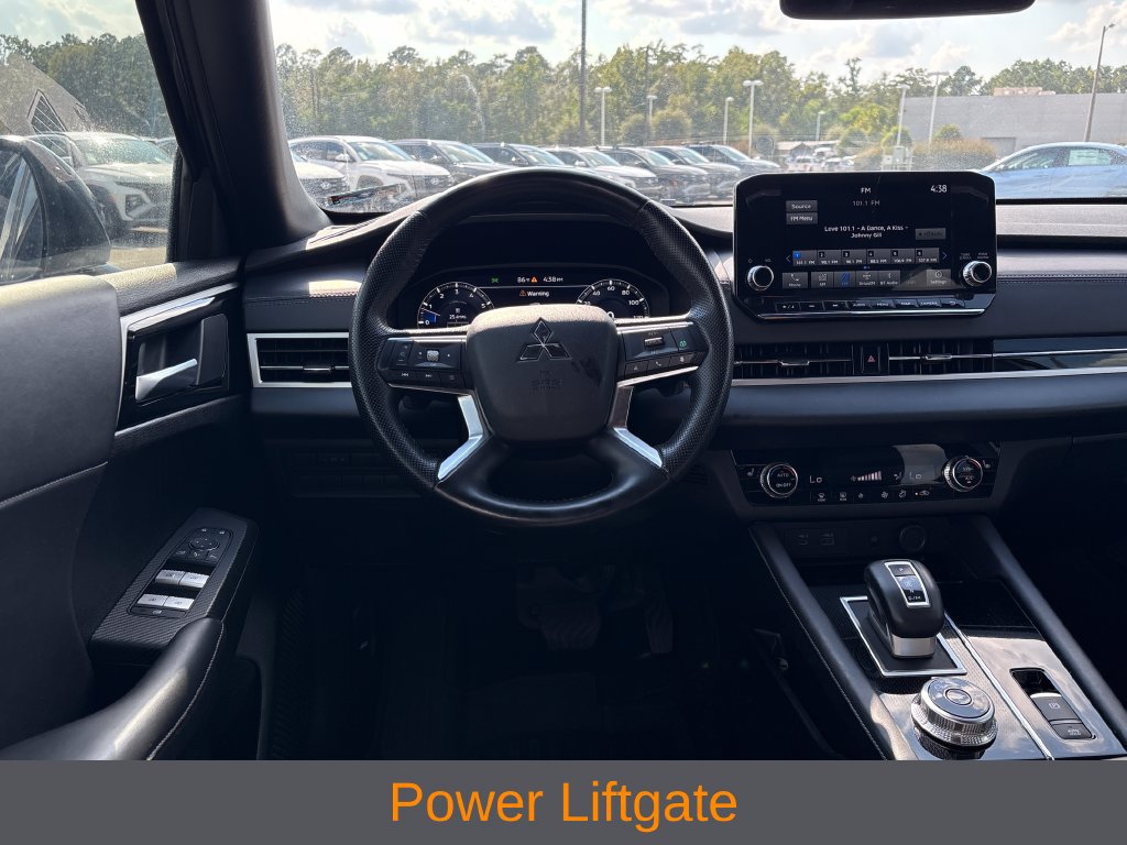 Used 2024 Mitsubishi Outlander SE FWD image 8