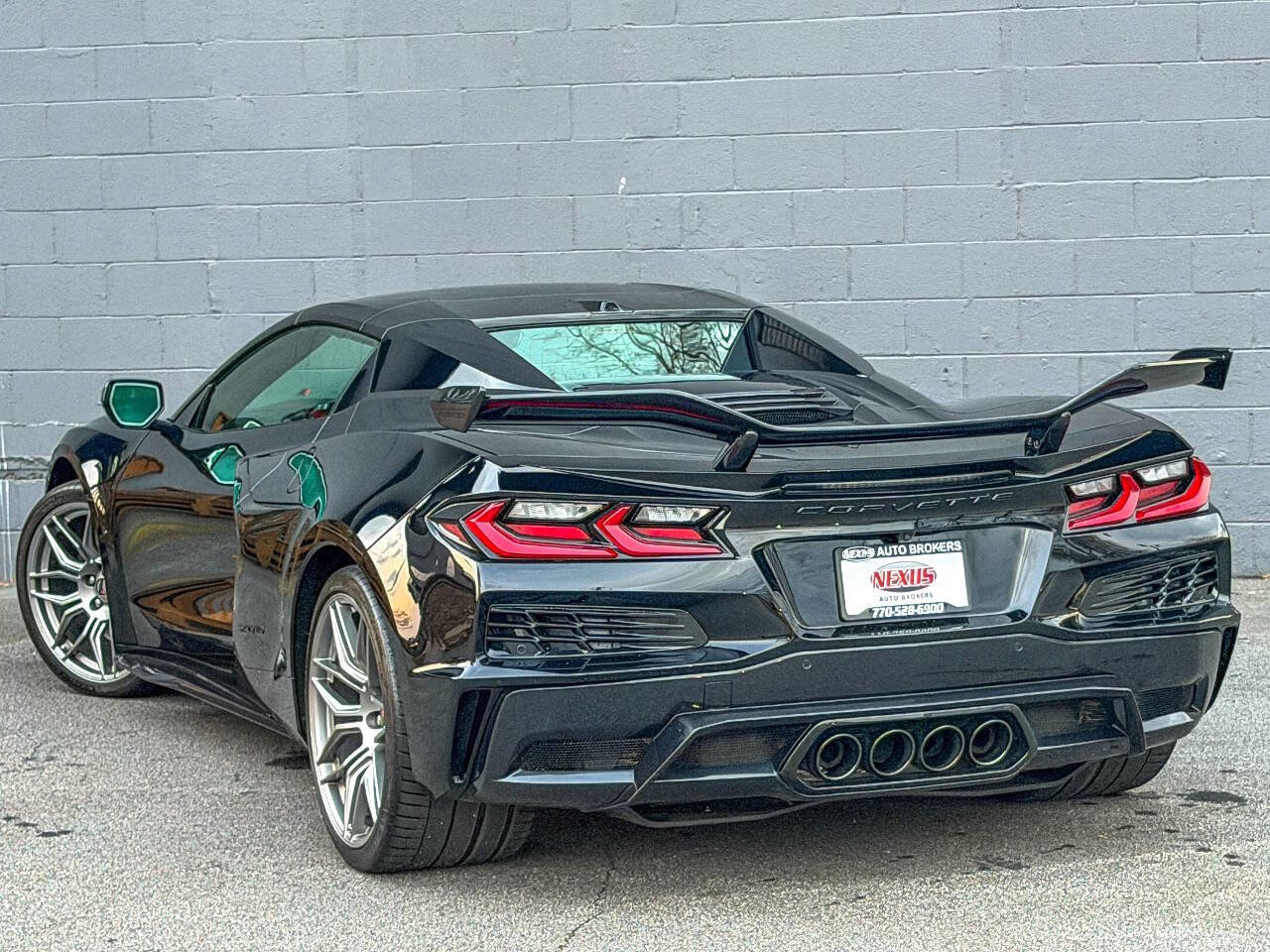 Used 2025 Chevrolet Corvette Z06 image 4