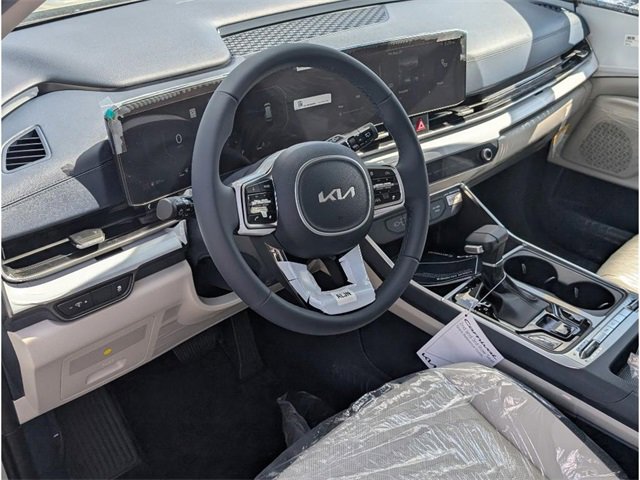 New 2026 Kia Carnival SX w/ SX Dark Edition Package image 11