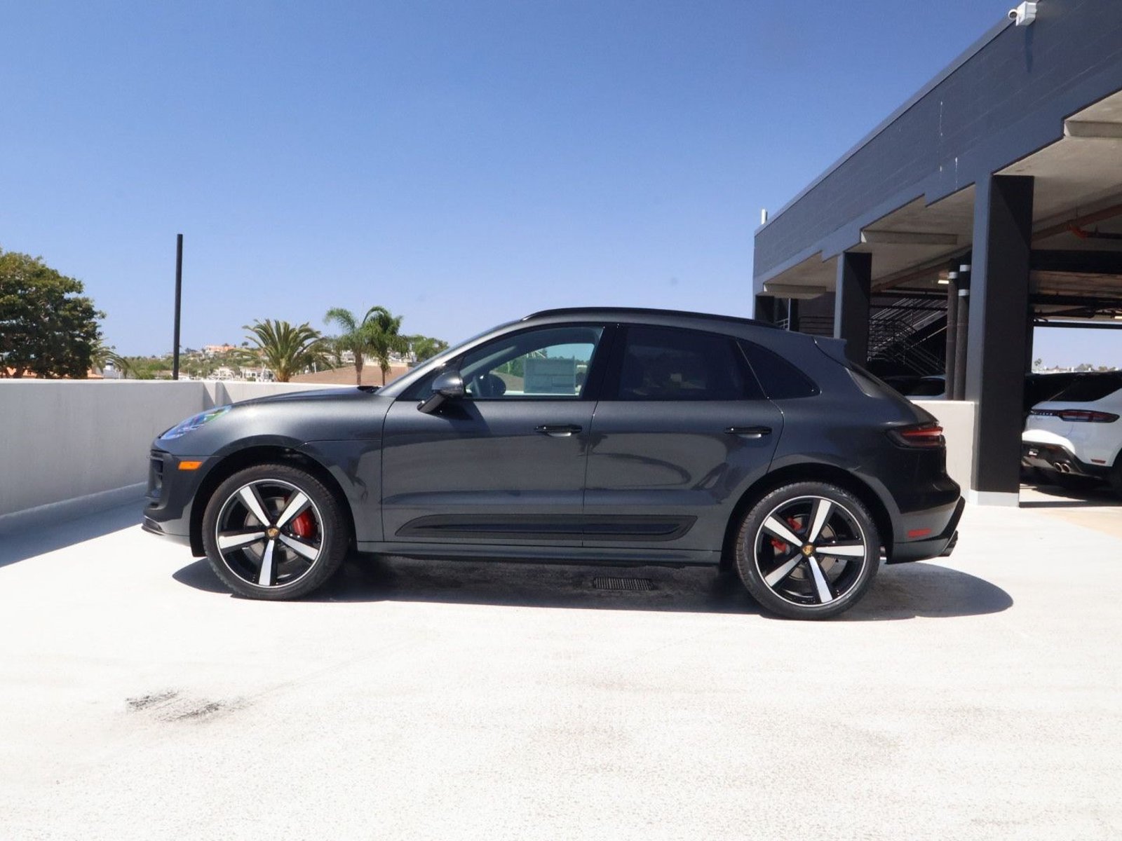 Used 2026 Porsche Macan S AWD/4WD image 2